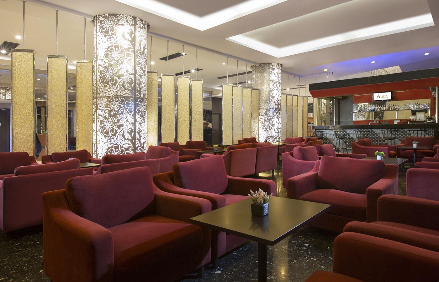 Atria Hotel Магеланг Екстериор снимка